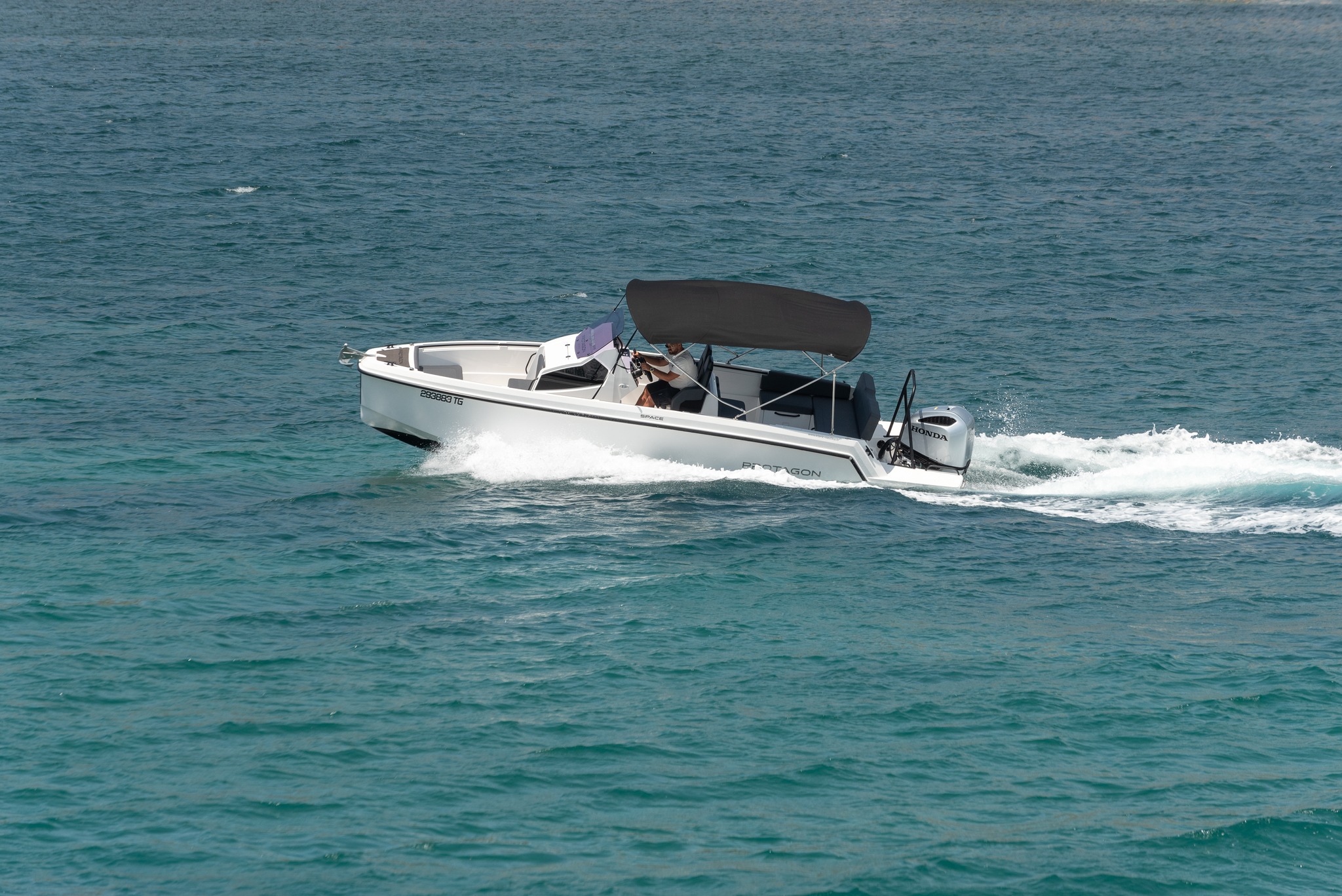 PROTAGON 25 Space Klaric Nautika Boat Rent Trogir Boat Rental protagon-25-space-klaric-nautika-boat-rent-trogir-boat-rental